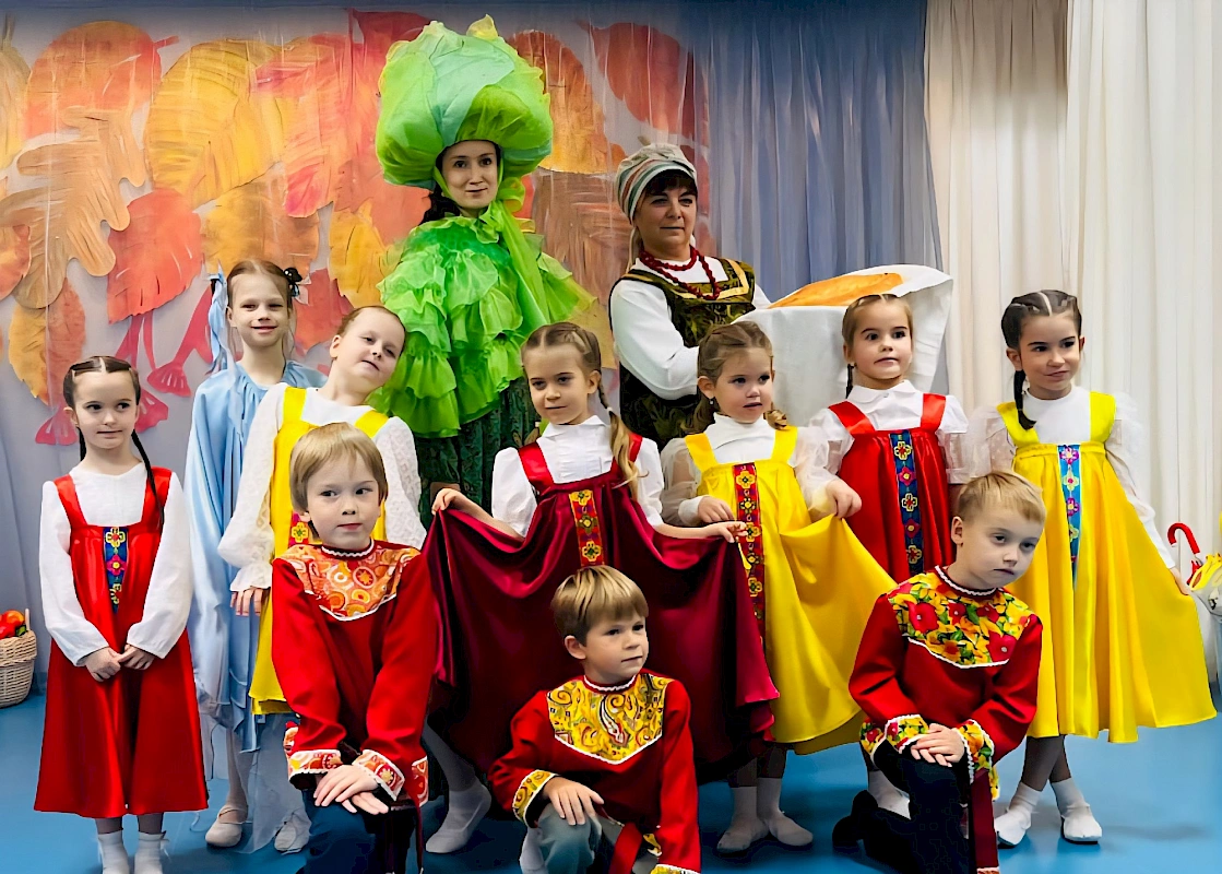 Яркая и тёплая осень.