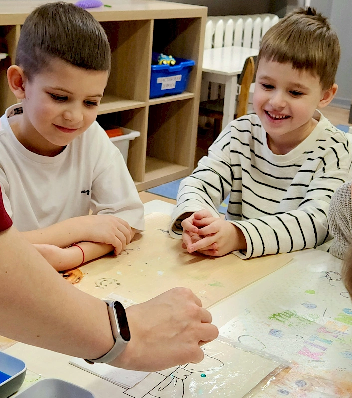 Яркие и увлекательные занятия основа учебного процесса.